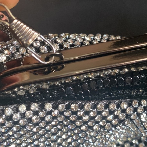 Tuxedo Bow theme Rhinestone Jewelled clutch NWT with chain - Picture 6 of 11